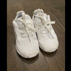 Adidas baby/ toddlers white sneaker